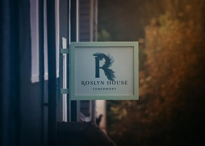 Roslyn House