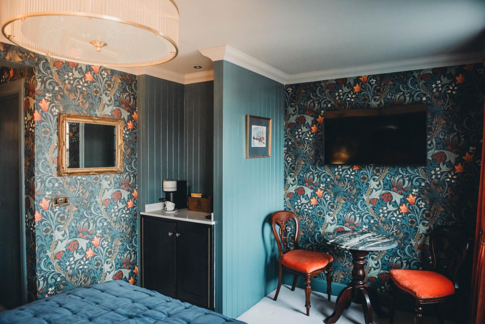 Roslyn House Guest house *